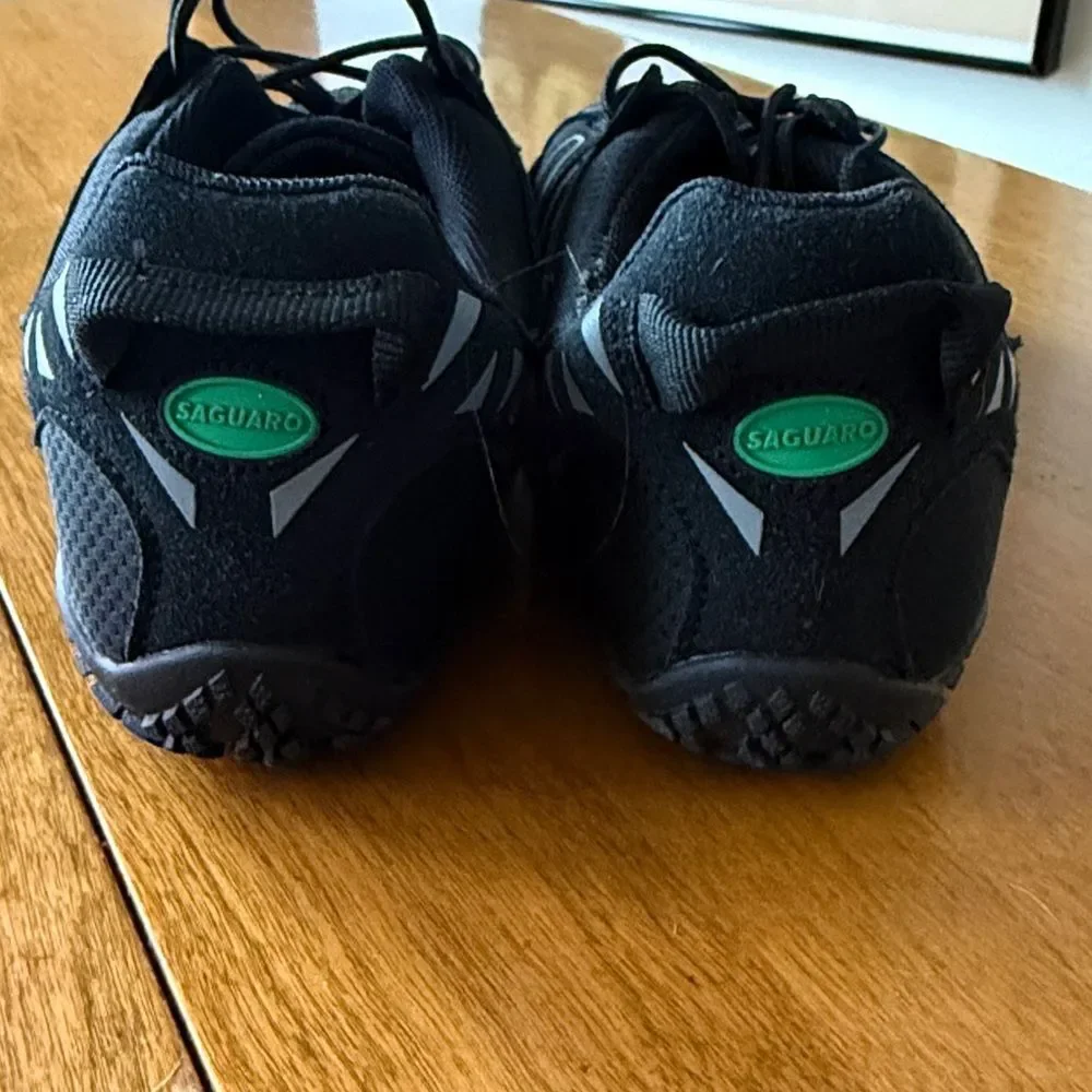 NWOT Saguaro Vitality IV barefoot shoes
